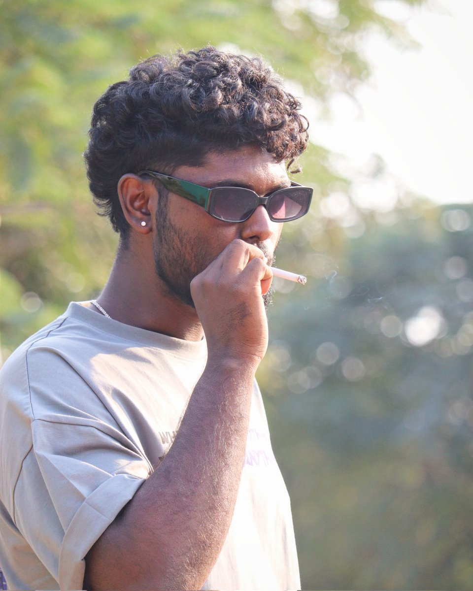 imtvinay's tweet photo. Imtvinay -cigarette shot https://t.co/7A1pFE0kZi