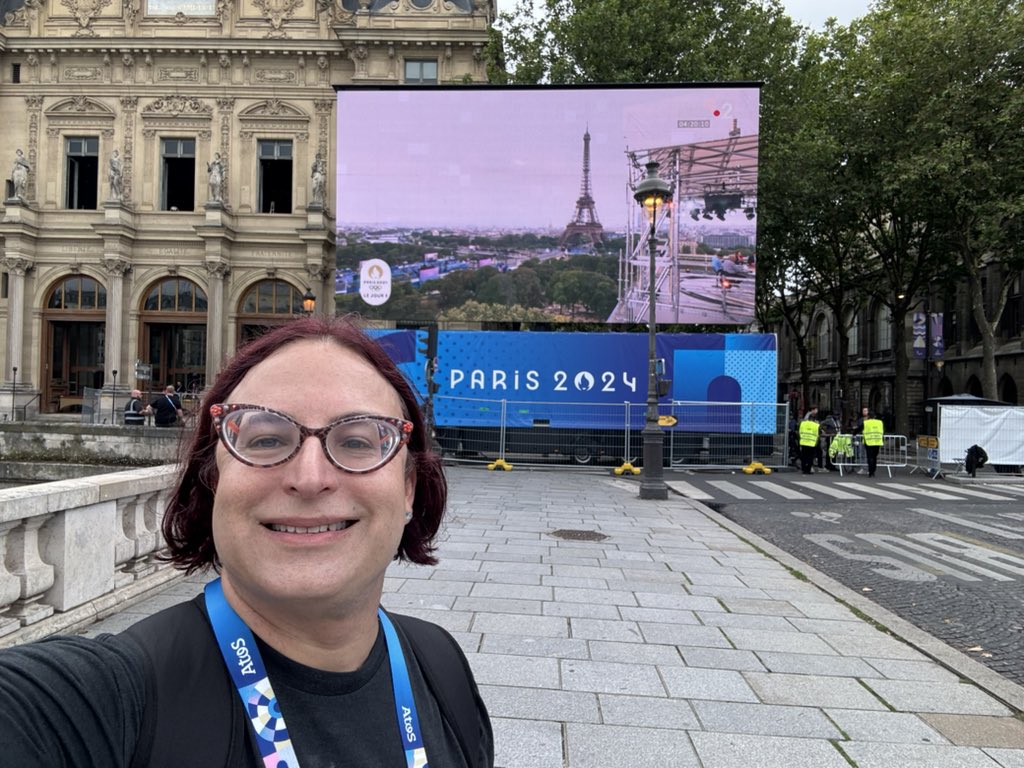 Ina Fried tweet media