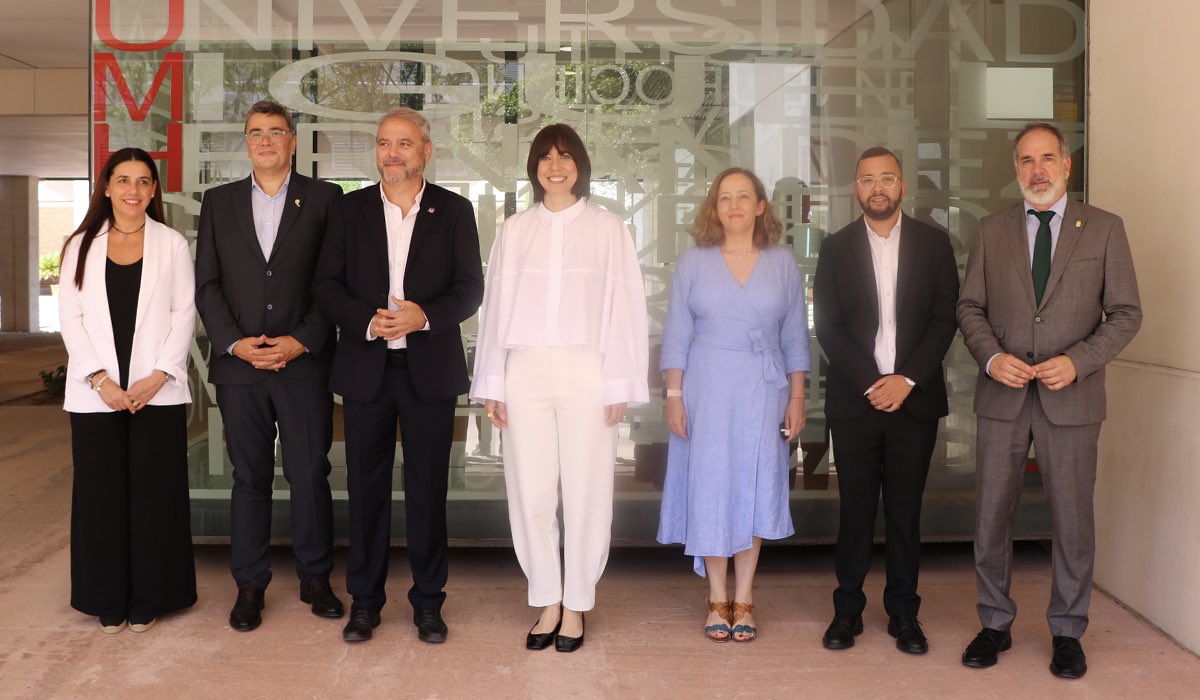 RectorUMH (@rectorumh) on Twitter photo El Instituto <a href="/NeuroAlc/">Instituto de Neurociencias UMH-CSIC</a> conmemora su 25 Aniversario como centro de excelencia internacional en la investigación del cerebro y el sistema nervioso. La ministra de <a href="/CienciaGob/">Ministerio de Ciencia, Innovación y Universidades</a>, <a href="/DianaMorantR/">Diana Morant</a>, la presidenta del <a href="/CSIC/">CSIC</a>, <a href="/delPinoE/">Eloísa del Pino</a>, y la secretaria de Universidades de la <a href="/generalitat/">Generalitat</a>, El Instituto <a href="/NeuroAlc/">Instituto de Neurociencias UMH-CSIC</a> conmemora su 25 Aniversario como centro de excelencia internacional en la investigación del cerebro y el sistema nervioso. La ministra de <a href="/CienciaGob/">Ministerio de Ciencia, Innovación y Universidades</a>, <a href="/DianaMorantR/">Diana Morant</a>, la presidenta del <a href="/CSIC/">CSIC</a>, <a href="/delPinoE/">Eloísa del Pino</a>, y la secretaria de Universidades de la <a href="/generalitat/">Generalitat</a>,