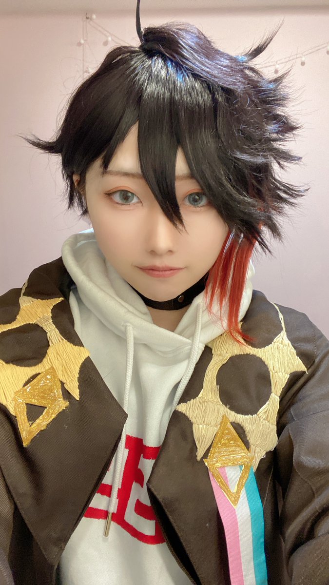 男装レイヤーだったんです……
嘘じゃないんですよ……🤮