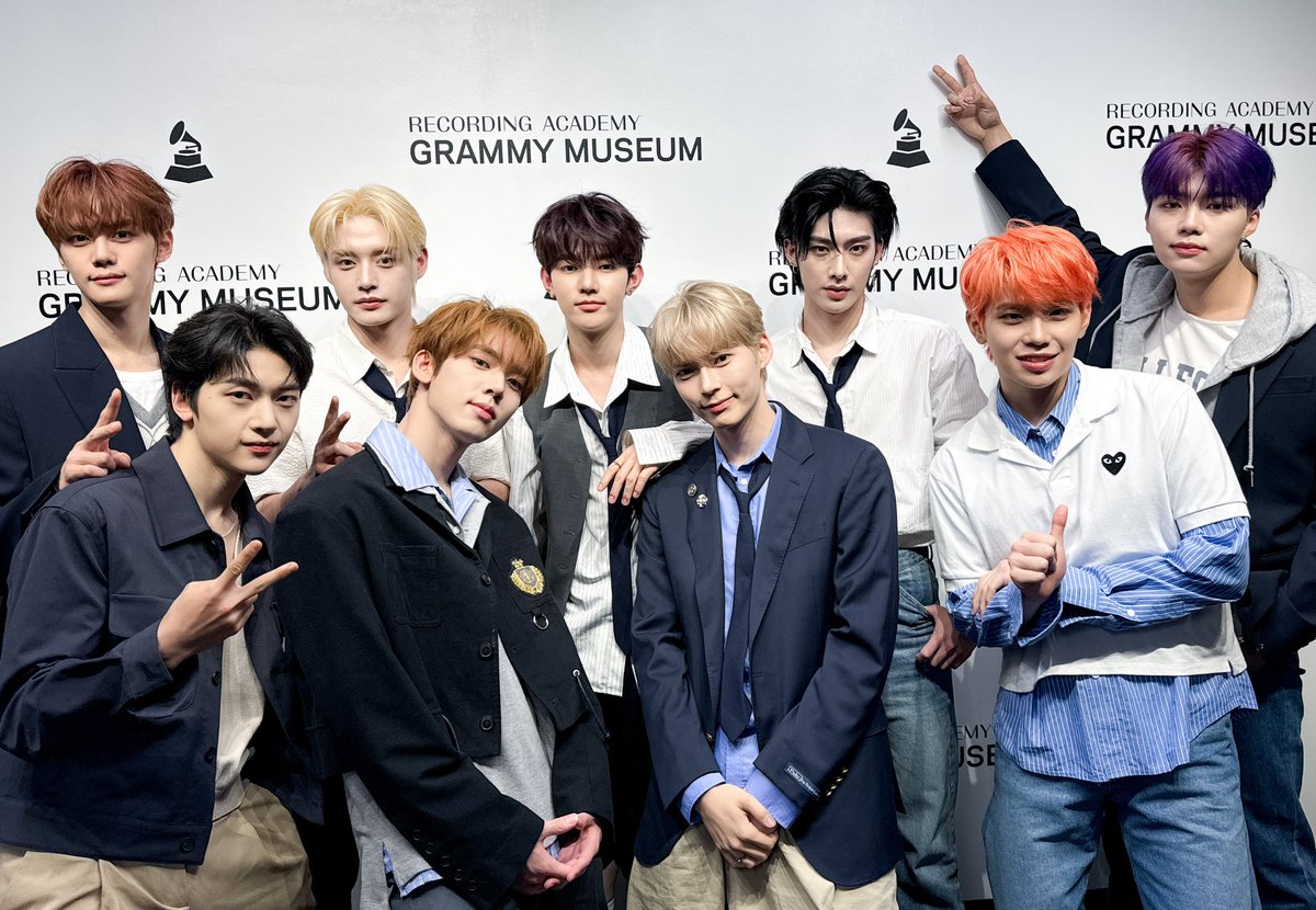 쨔 tweet media