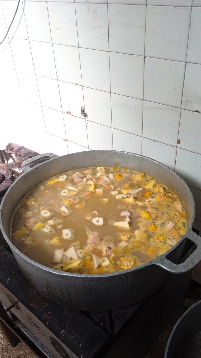 Los #RadialistasCamagüeyanos hoy festejamos el Dia de la Rebeldía Nacional con una sabrosa caldosa.
#LaHistoriaPorAsalto.
<a href="/cadenagramonte/">Cadena Agramonte</a> 
<a href="/FreddysMario/">Freddy Sifontes Carmenates</a> 
<a href="/aliciarca/">Alicia SosaVelázquez</a> 
<a href="/YuzaimaCardona/">Yuzaima Cardona</a> 
<a href="/FHHernndez1/">Federico Hernández Hernández</a> 
<a href="/YaimyrB/">Yaimyr Victoria Basulto</a>