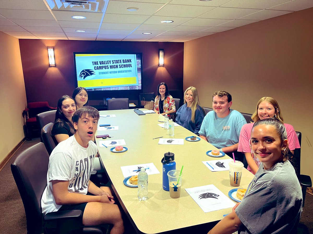 And we are BACK! <a href="/valleystatebank/">Valley State Bank</a> Intern Orientation today. One of the best programs around. #FinancialEducation