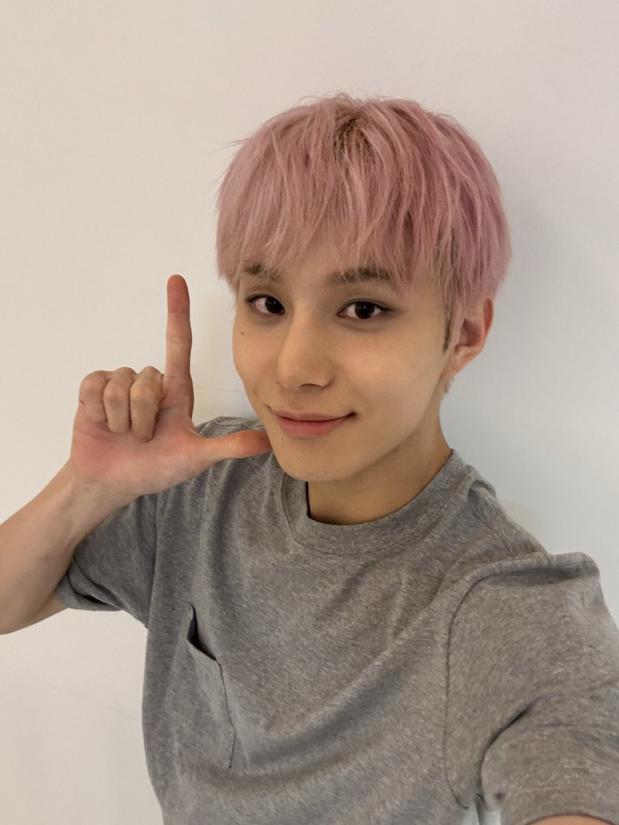 jungwoo tweet media