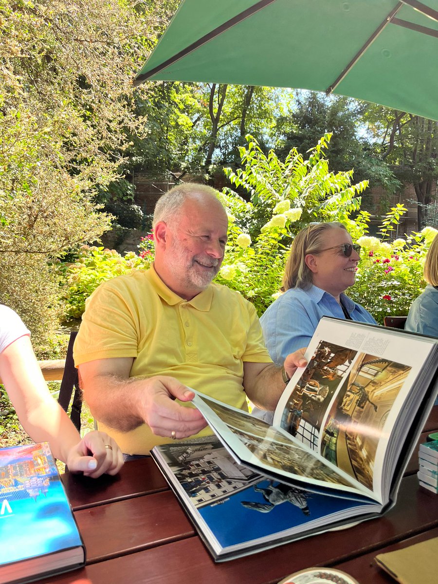 NorwayOSCE's tweet photo. Today, the delegation bids farewell to Military Adviser Arne Knapskog, who is retiring at the end of the month. Lt. Col. Knapskog has served in the Norwegian Armed Forces for over 40 years, as well as his country abroad in  🇦🇹 🇧🇦🇩🇪 🇦🇫. 🙏 for 4 great years - and best of luck! https://t.co/SkT307wHIT