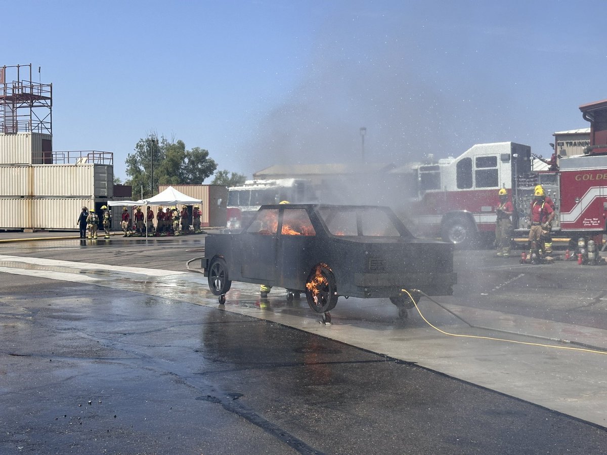 Golder Ranch Fire tweet media