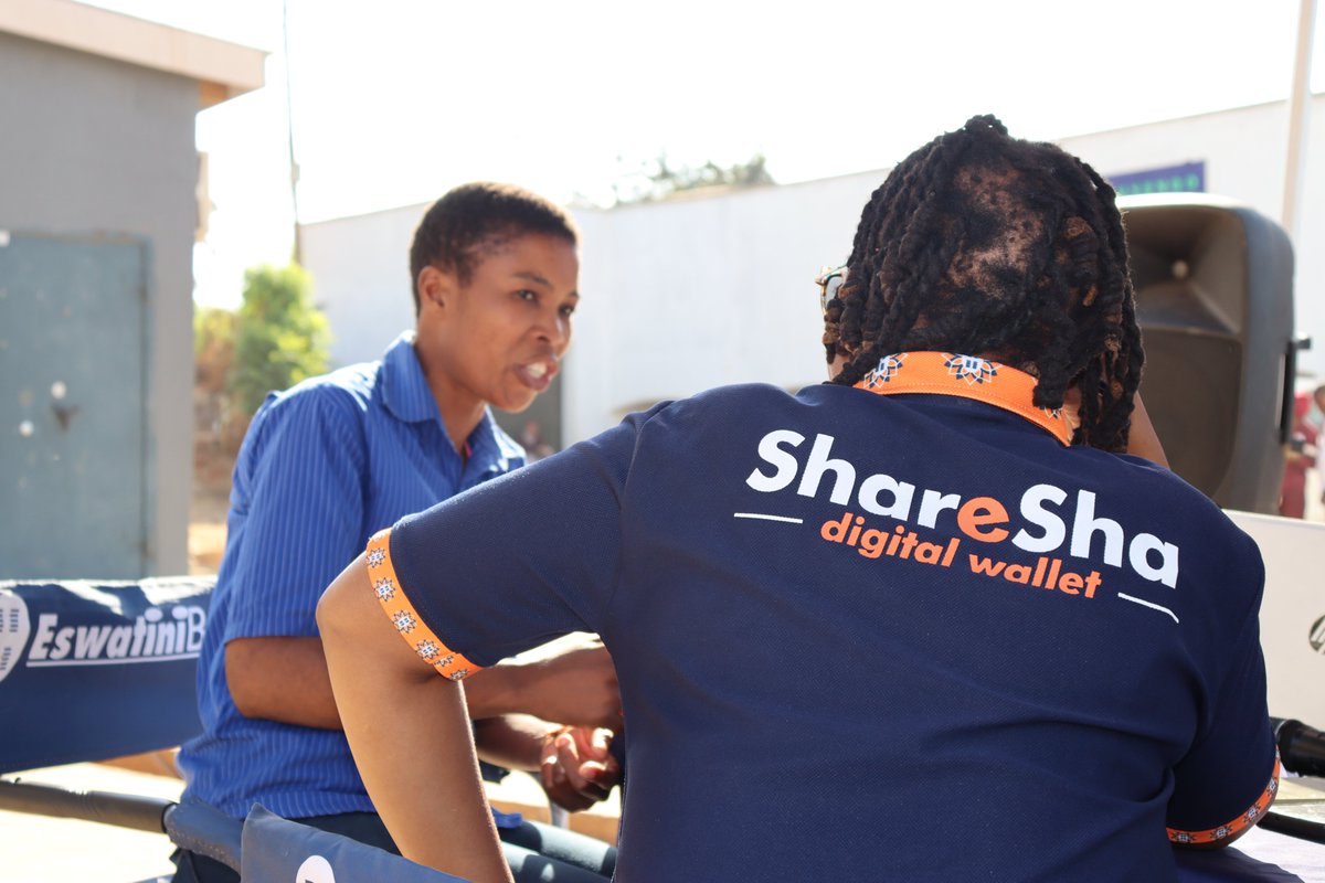 EswatiniB's tweet photo. If you missed us in Luyengo, don’t worry! Stay tuned on our page for our next location. 📸📱 #EswatiniBank #LibhangeLesive #Belong #Tivele_Usekhaya #ShareSha #Activation https://t.co/hShP7dyQuY