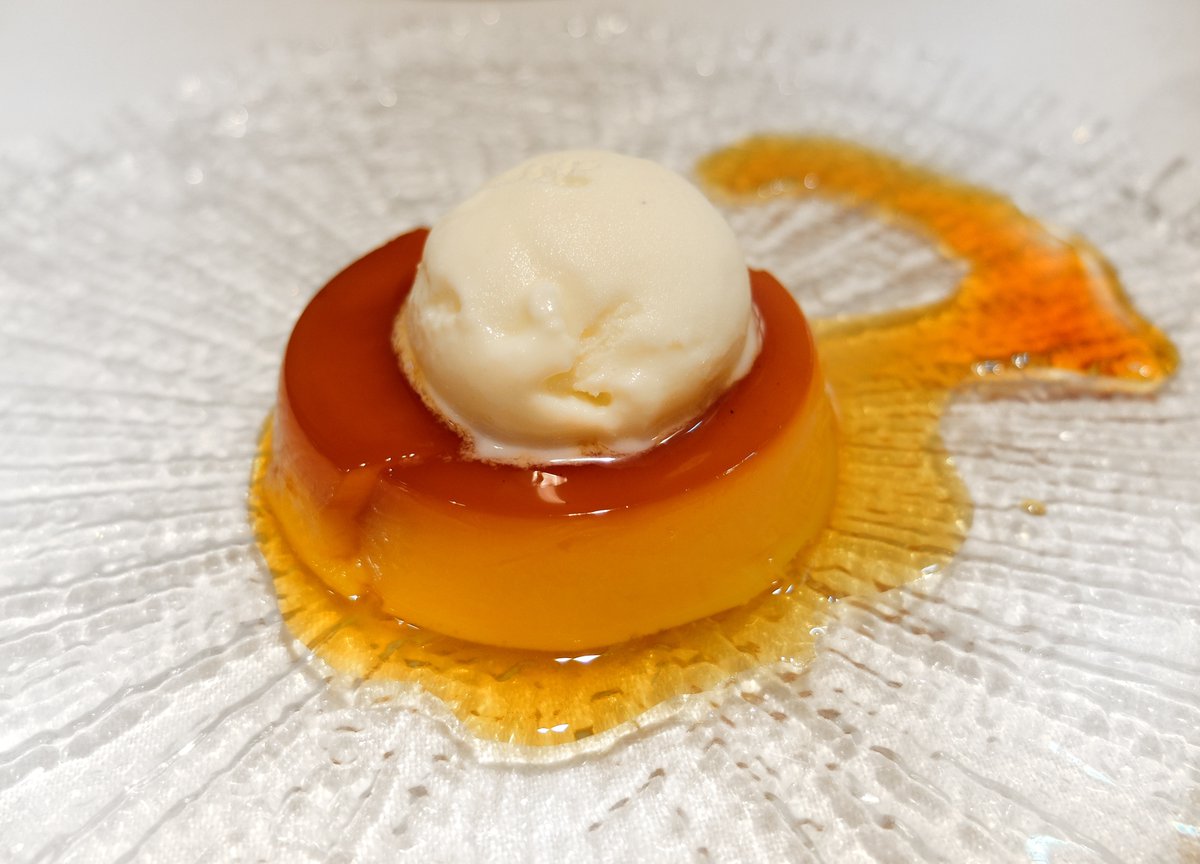 Per oferir una cuina contemporània que mantingui la seva idiosincràsia s’ha de tenir molt clar quina és l’essència dels seus plats i el caràcter del seu poble. La Ramona Menéndez ho demostra de manera brillant a Casa Belarmino <a href="/casabelarmino/">Casa Belarmino</a>, a Astúries.
tastatast.cat/post/756604285…