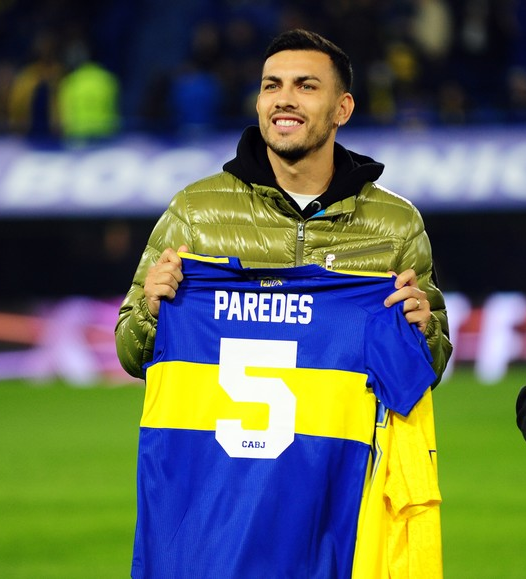 la12tuittera's tweet photo. 🚨🇦🇷Informa @Tato_Aguilera que Leandro #Paredes termina su contrato en Roma en junio de 2025 y VOLVERÁ a #Boca. 🤯 https://t.co/7XkXce39lK
