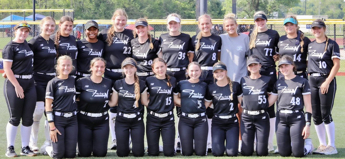 TGNatGroves's tweet photo. The crew that took on Indianapolis and the @thealliancefp National Championships! Another Top 10 finish in the books! 💪💪🔥🔥@FuryPlatinum @LineDsoftball @ExtraInningSB https://t.co/pFCsiS3dnD