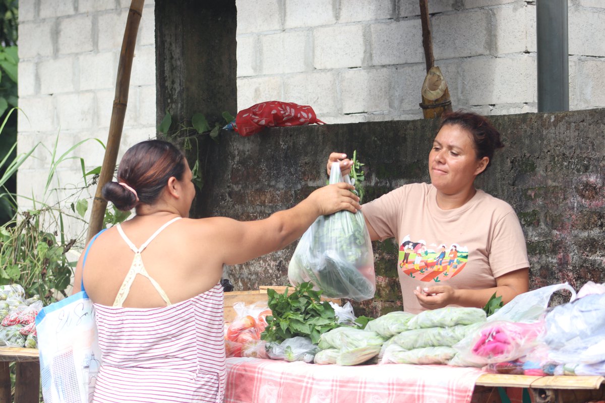 CordesOficial's tweet photo. En los festivales de Comercio Justo y Consumo Responsable, encontrarás productos frescos, cultivados 100% por mujeres.
Actividades desarrolladas con el apoyo de @ongd_ONAY https://t.co/4VmhyeXOzF