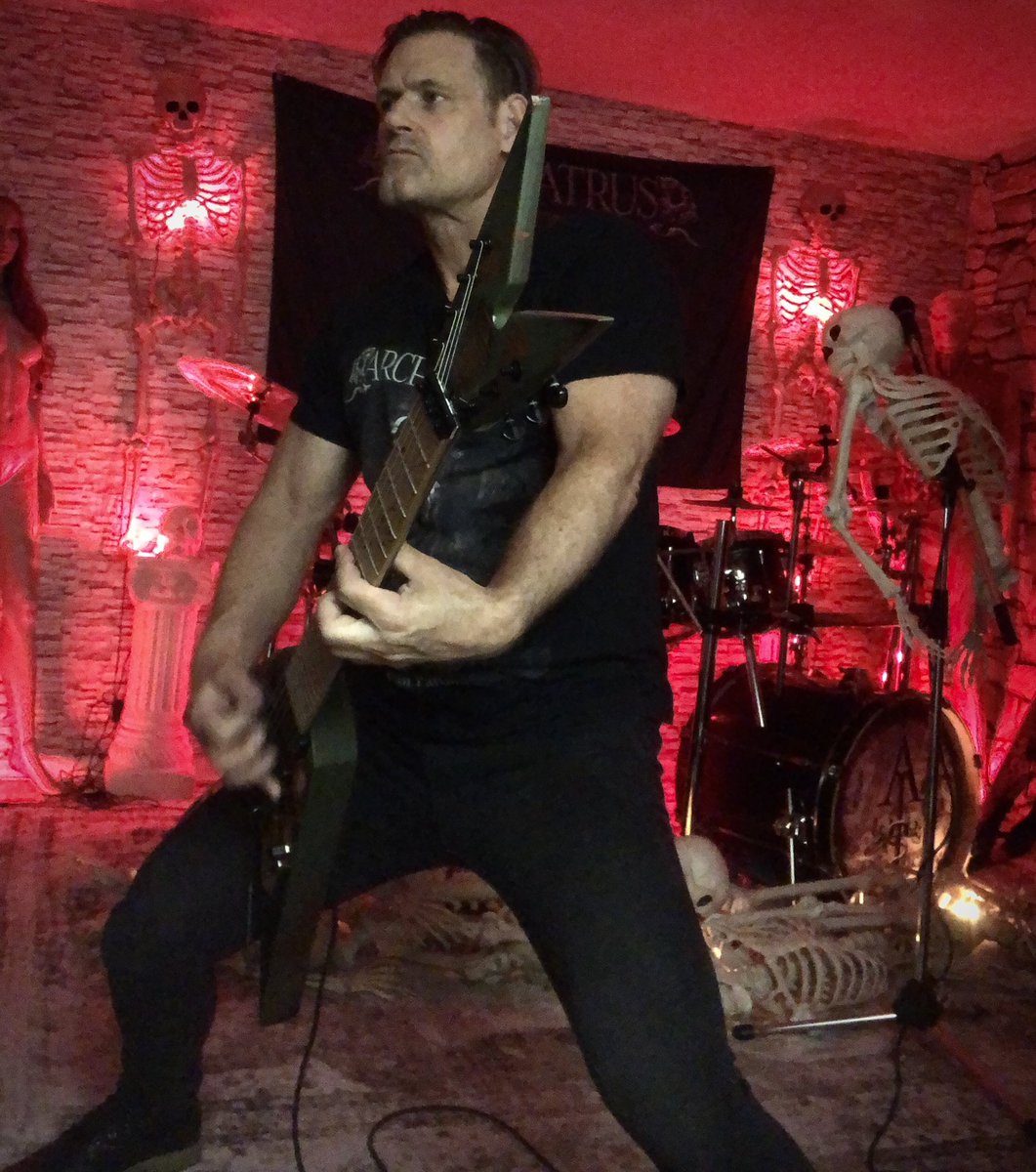 Archiatrus's tweet photo. 💀ARCHIATRUS💀
💀My Custom Scalpel Guitar #archiatrus #chirurgeon #physician #metal #doctorofmedicine #historyofsurgery #historyofmedicine #heart #heartsurgery #heartsurgeryguitar #Cardiothoracicsurgery #scalpel #scalpelguitar #surgeon #anatomy 🫀#anatomie #demotvcordis https://t.co/Hy6AOyyKZe
