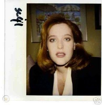 something so personal abt scully in polaroids