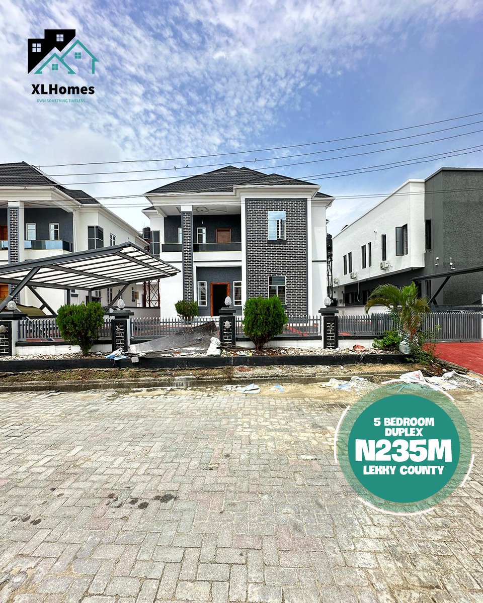 XLHomesRealty's tweet photo. Very Spacious 5 Bedroom Fully Detached Duplex in a secured estate.

Location: Megamond
Price: N235M 

Features-
Ensuite rooms - Aesthetic pop ceilings - Spot lighting - Chandelier - Sound system - Spacious living room - Cctv cameras - Clean water - Top quality tiles - Pantry https://t.co/2aRlEeKMWM