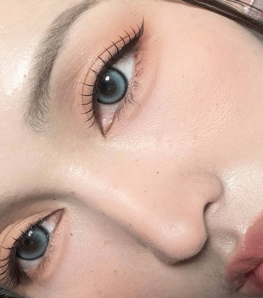 Bbia คือสุดดดหัวเล็ก เขียนง่าย เส้นคมมมติดทน