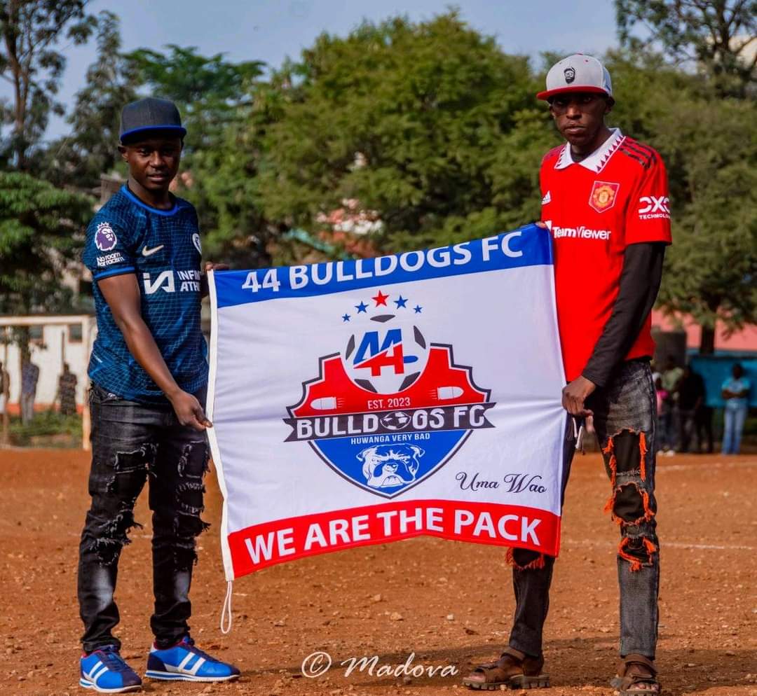 44BulldogsFC's tweet photo. Two community Clubs from Roysambu met last weekend for a league encounter.
They both come from Wards with no standard football ground (Zimmerman and Kahawa) so the match was played in Kahawa West.
what was witnessed was an electric atmosphere living up to the derby hype. #44hvb https://t.co/iw4eShRXf1