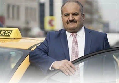HaberKupur's tweet photo. "Yapılan yüzde 30 zammı beğenmeyip İBB'yi kontak kapatmakla tehdit eden İstanbul Taksiciler Odası Başkanı Eyüp Aksu'nun 2023 yılında ödediği vergi 230,70 TL.

Yazı ile ikiyüz otuz Türk lirası, 70 kuruş.

Eyüp Aksu’nun ödediği vergi Taksim’den Ortaköy’e bindiğiniz taksinin taksimetresinin yazdığı kadar.

Asgari ücretli, Eyüp Aksu’nun bir yılda ödediği vergiyi 2,5 günde ödüyor."