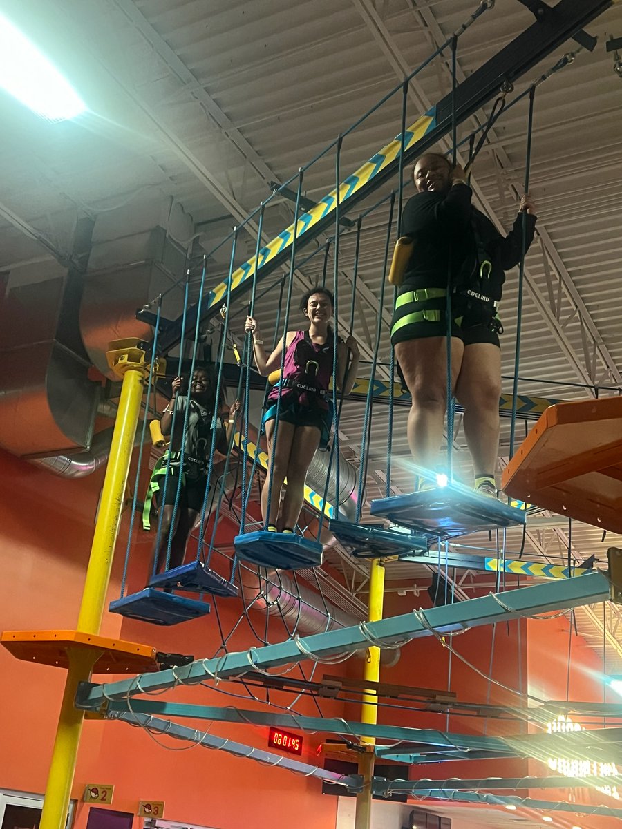 Rowland School of Business tweet media