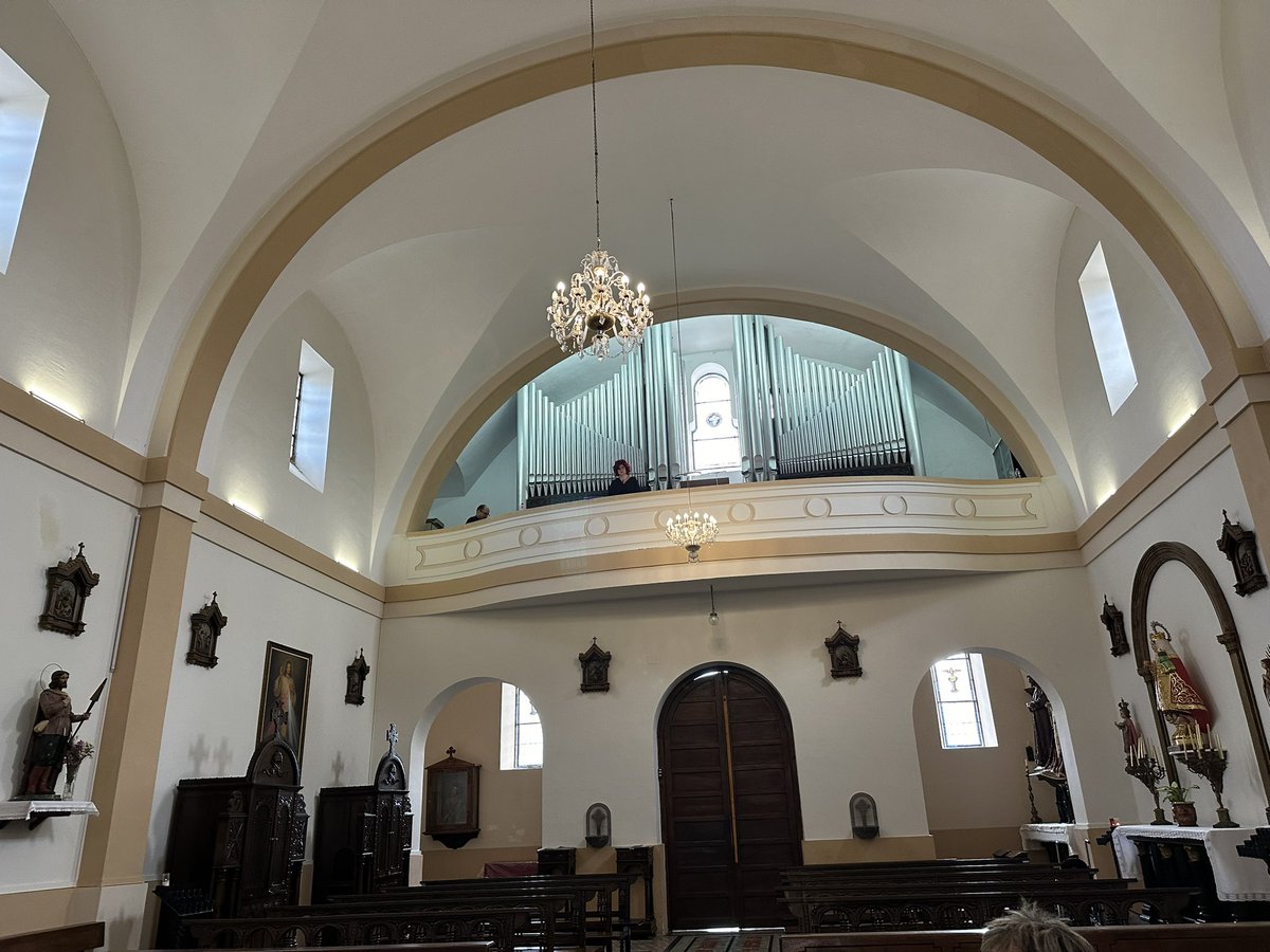 En Iglesia Soto del Barco, concierto de alumnos de órgano del III Curso Nacional de Música de Verano.
Profesor: #JosepSole, organista  <a href="/EstadoVaticano/">Estado Vaticano</a> 
<a href="/PisaContra/">María Sanhuesa</a> #luisarguelles <a href="/RSobrinoCortizo/">Ramón Sobrino Cortizo</a> 
<a href="/AytoSdB/">Ayuntamiento Soto del Barco</a> <a href="/oficinasotobarc/">Turismo Soto del Barco</a> 
#DanielTarrio