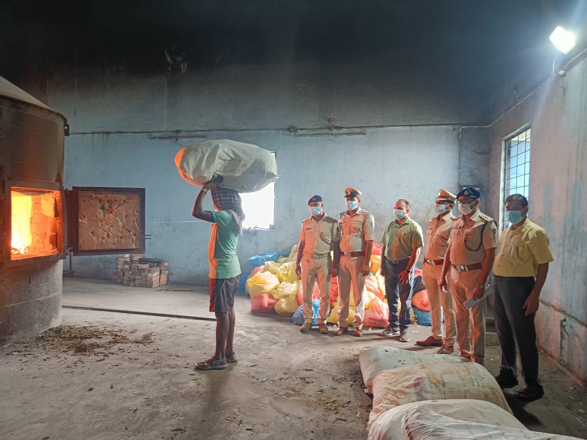 SP KANDHAMAL (@spkandhamal) on Twitter photo Today Kandhamal DDC has disposed of total 3941 kg 645 gm Ganja under pre-trial drug disposal procedure in 12 cases of Gochhapada Ps, 11 cases of Phiringia PS and 2 cases of Model Town PS,(total 25 cases ) at notified incinerator, Seragada, Ganjam. <a href="/odisha_police/">Odisha Police</a> <a href="/igpsr/">Igpsr Berhampur</a> Today Kandhamal DDC has disposed of total 3941 kg 645 gm Ganja under pre-trial drug disposal procedure in 12 cases of Gochhapada Ps, 11 cases of Phiringia PS and 2 cases of Model Town PS,(total 25 cases ) at notified incinerator, Seragada, Ganjam. <a href="/odisha_police/">Odisha Police</a> <a href="/igpsr/">Igpsr Berhampur</a>