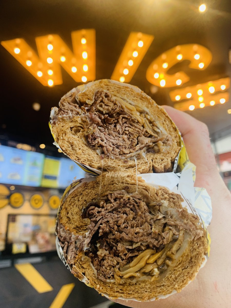 Say cheese! This beef mushroom melt WICH is ready for its close-up! 🤙😋

#whichwichuk #bestsandwich #premium #beefmushroommelt #yum #foodie #london