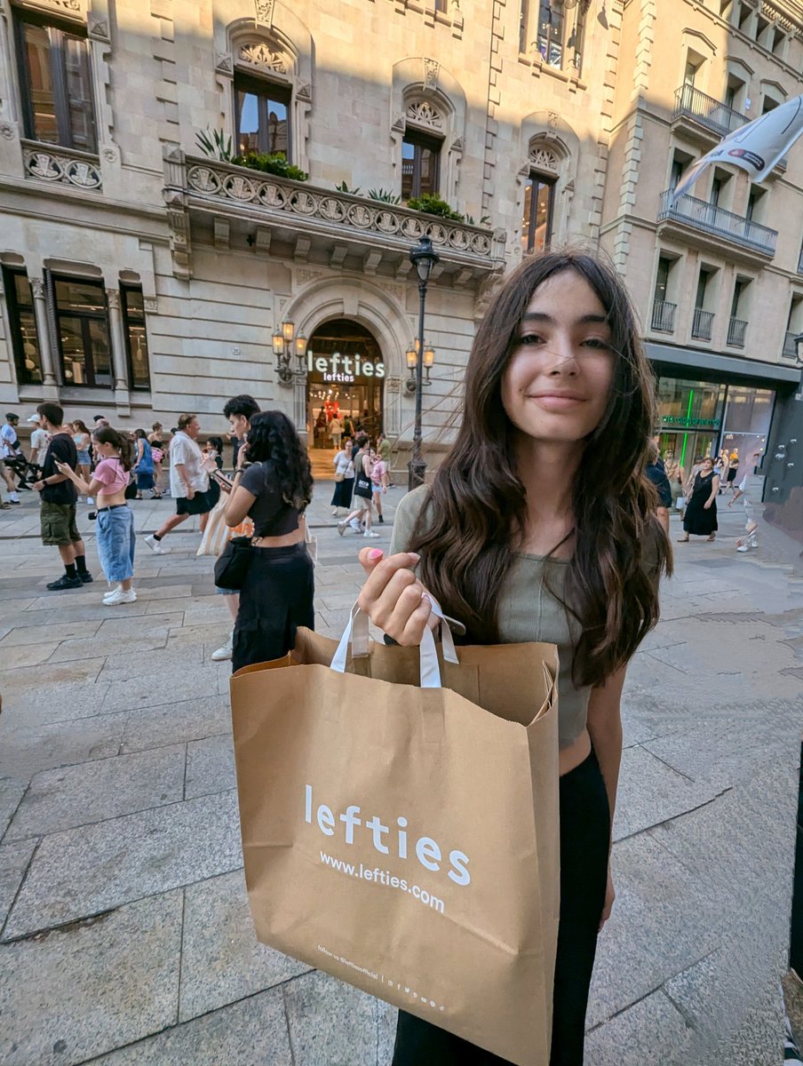 I guess it's a bit like a Spanish Primark, I am so going to investigate getting the UK franchise rights, imagine the uproar from the likes of Farage and the Daily Mail if there was a Lefties shop on every high street 😂
