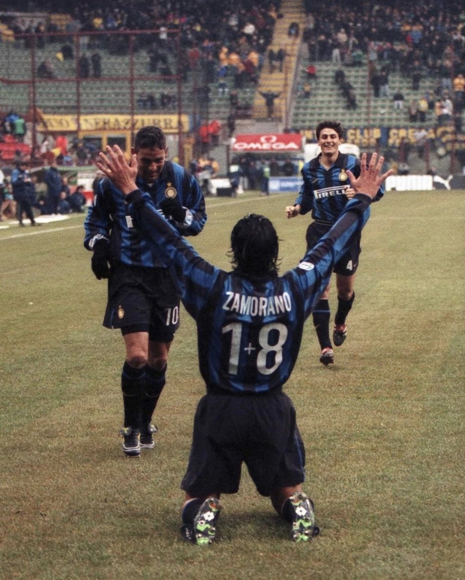 One Picture. Three Legends.