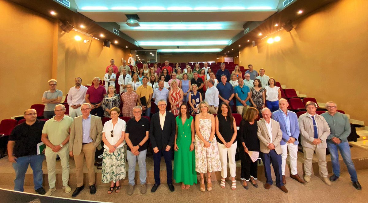 👨🏻‍⚕️🏥Hoy, el consejero de Salud, Juan José Pedreño, se ha reunido en el hospital Morales Meseguer con los equipos directivos del Servicio Murciano de Salud (SMS) para hacer balance del primer semestre del año y de las acciones puestas en marcha en las distintas áreas de Salud