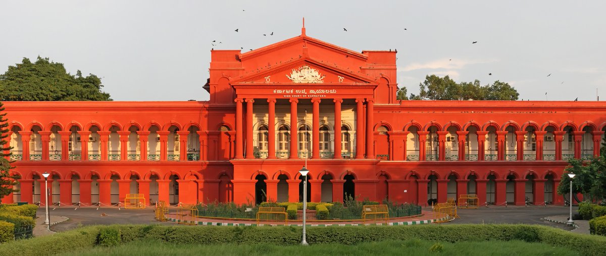 LawChakra's tweet photo. 🚨 Karnataka High Court Hears Petition by Byju’s Raveendra to Suspend NCLT's Insolvency Order for Think and Learn 🚨 ⚖️📉

#KarnatakaHighCourt #Byjus #ThinkAndLearn #Insolvency #NCLT #LegalUpdate #CourtHearing #BusinessLaw #JudicialReview  @KBByju @BYJUS https://t.co/8RNGYQG2Do