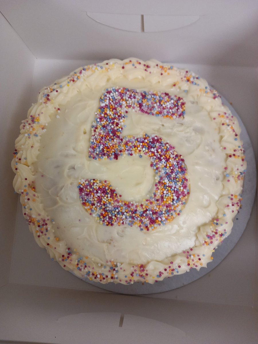 kathryn mcrae (@kathrynmcrae5) on Twitter photo How lucky are we on 33 to have such amazing patients. 5 years post allo transplant and a fabulous cake dropped off by the stunning Mary. #FeelGoodFriday <a href="/ianjoyRN/">Ian Joy</a> <a href="/profghjackson/">Graham jackson</a> <a href="/NewcastleHosps/">Newcastle Hospitals</a> @petertowns1248 How lucky are we on 33 to have such amazing patients. 5 years post allo transplant and a fabulous cake dropped off by the stunning Mary. #FeelGoodFriday <a href="/ianjoyRN/">Ian Joy</a> <a href="/profghjackson/">Graham jackson</a> <a href="/NewcastleHosps/">Newcastle Hospitals</a> @petertowns1248