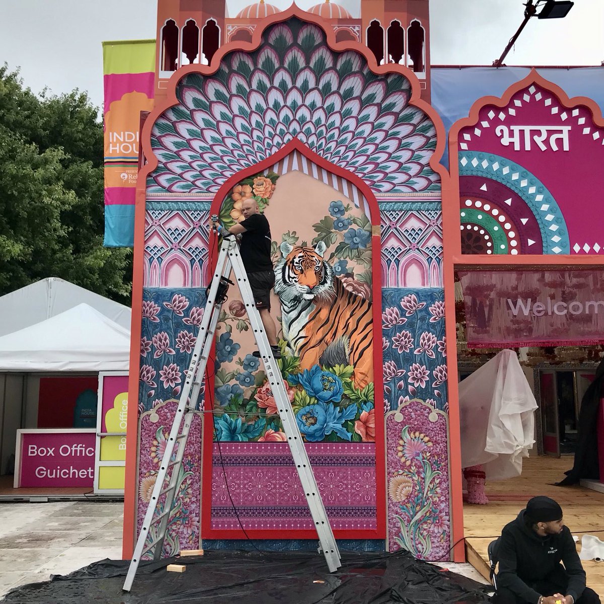 Tanguy Lambert 🏃🏽🌳 🇺🇦 (@paris19lambert) on Twitter photo #Paris2024 - Je ne sais pas si on y mange que des chapattis mais mother India 🇮🇳 a vu très large à <a href="/LaVillette/">La Villette</a> ! Assez pour nourrir tout #Paris19 🔥 Du coup, j’ai faim 😋 #Paris2024 - Je ne sais pas si on y mange que des chapattis mais mother India 🇮🇳 a vu très large à <a href="/LaVillette/">La Villette</a> ! Assez pour nourrir tout #Paris19 🔥 Du coup, j’ai faim 😋