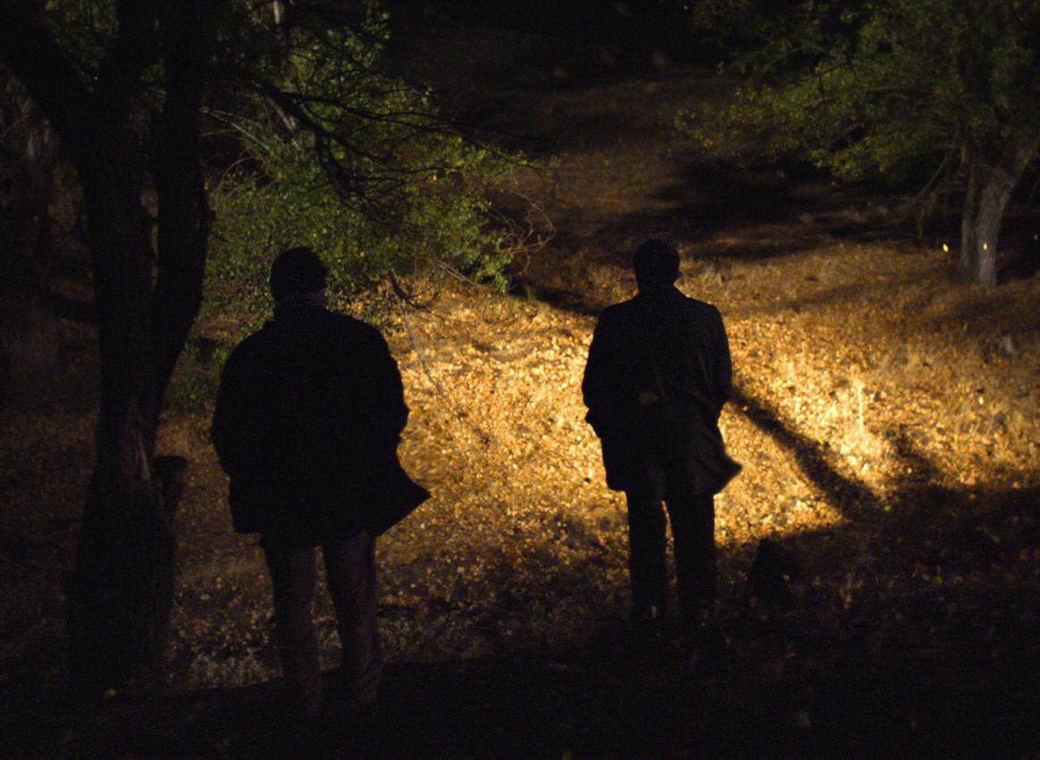 - دکتر،به نظرت یه آدم واقعاً می‌تونه خودش رو بُکشه برای این‌که یه نفر دیگه رو تنبیه کنه؟
+ مگه بیشتر خودکشی‌ها به همین دلیل نیست؟
- می‌دونی دکتر، زن من...زن‌ها بعضی‌وقت‌ها می‌تونن خیلی بی‌رحم باشن...خیلی
 
روزی روزگاری در آناتولی
نوری بیلگه جیلان

$ZENT
$LINGO
$MBL
<a href="/BossFightersX/">BOSS FIGHTERS ⚡️ $BFTOKEN</a>