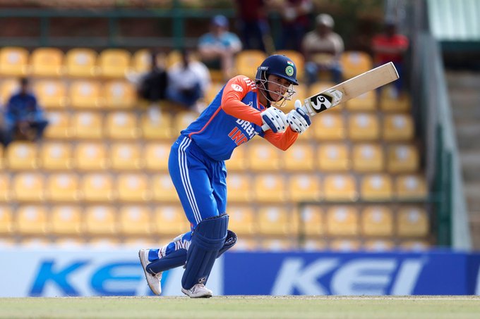 Fantastic 5️⃣0️⃣ & a brilliant win 👏  📹 Credits: Twitter/BCCIWomen