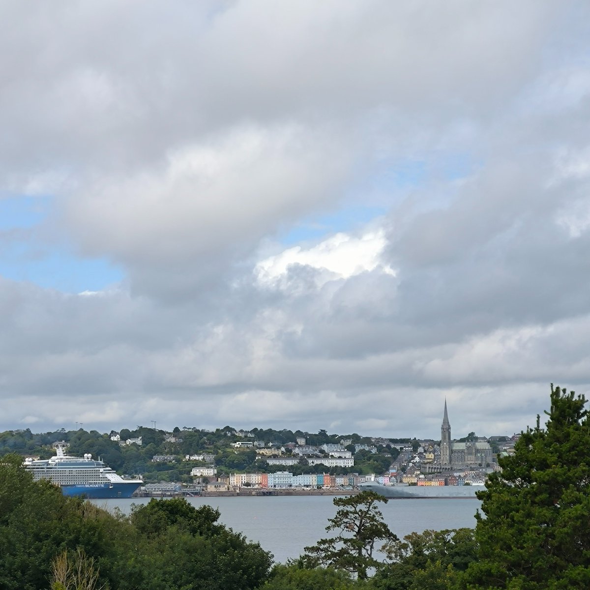 crt_ai's tweet photo. Our CRT in AI PhD students just wrapped up a productive summer writing retreat in the charming town of Cobh! 🏖️📚 We're excited to see the groundbreaking AI research that will emerge from these focused days. Stay tuned! #PhDlife #research #AI #Cork #cohort #writingretreat https://t.co/VkM3fxqxIK