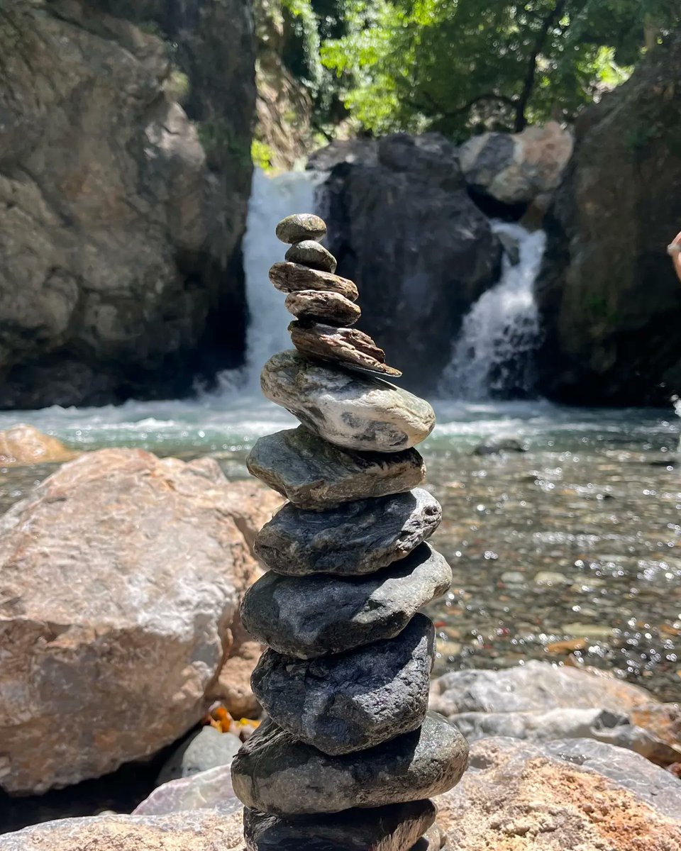 Güne erken başlamak hayatta olduğunu hissetmektir. Umuttur, gayrettir, sevmektir, yolculuktur,arayıştır,değişimdir.  #hayat #life