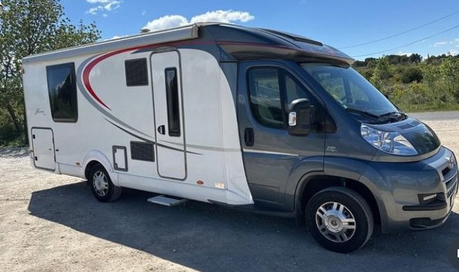 dealcamper's tweet image. 𝓐𝓻𝓻𝓲𝓿𝓪𝓰𝓮 𝓭𝓮 𝓵𝓪 𝓼𝓮𝓶𝓪𝓲𝓷𝓮
Ce magnifique camping-car 𝗕𝗨𝗥𝗦𝗧𝗡𝗘𝗥 𝗡𝗘𝗫𝗫𝝝 𝟳𝟰𝟬 d’une valeur de 𝟰𝟯.𝟬𝟬𝟬€ n’a parcouru que 𝟰𝟬.𝟮𝟱𝟬 𝗞𝗠𝗦 il est équipé d’une chambre avec un lit central à l’arrière. #campingcarlife
✅ Infos:  facebook.com/share/xQdSRBHS…