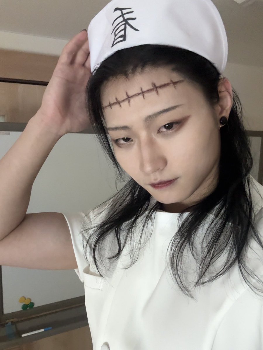 uzu_swirl's tweet photo. 可愛いと言わないと大きい注射器を刺します💉💕 https://t.co/bJeACiU0U1