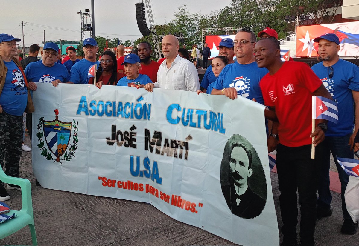 "Para los fieles, vengan tarde o temprano, guarda #Cuba todo su amor. Para los incapaces de amarla y servirla, basta con el olvido". #JoseMarti #Cuba #CDRCuba #LaHistoriaPorAsalto #MejorSinBloqueo