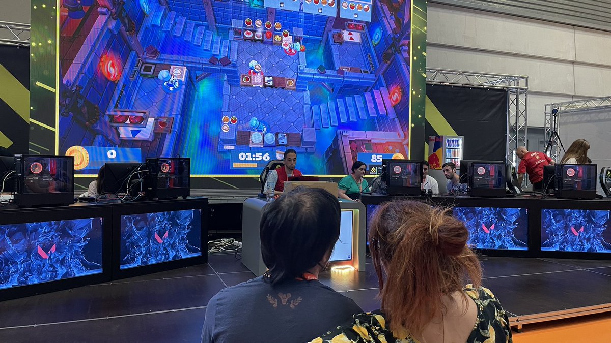 euskalencounter's tweet photo. #Juegos | Clasificatorias del #Overcooked2 ahora mismo en la arena de #Gamegune 🧑‍🍳 Paciencia a todos y contened el estrés 🤣 ¡Suerte! #EE32 https://t.co/3EBfHlQkcB
