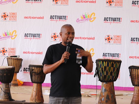 📍Happening now ; Mara niyabona ukuthi being young is revolutionary?
What a time to be alive&amp; in community 🔥 
Today we are gathered ko extension 2 in Orange Farm.
You still have an opportunity to join our Provincial Imbizo.
Zwakala we need YOU! to realise a gender just and