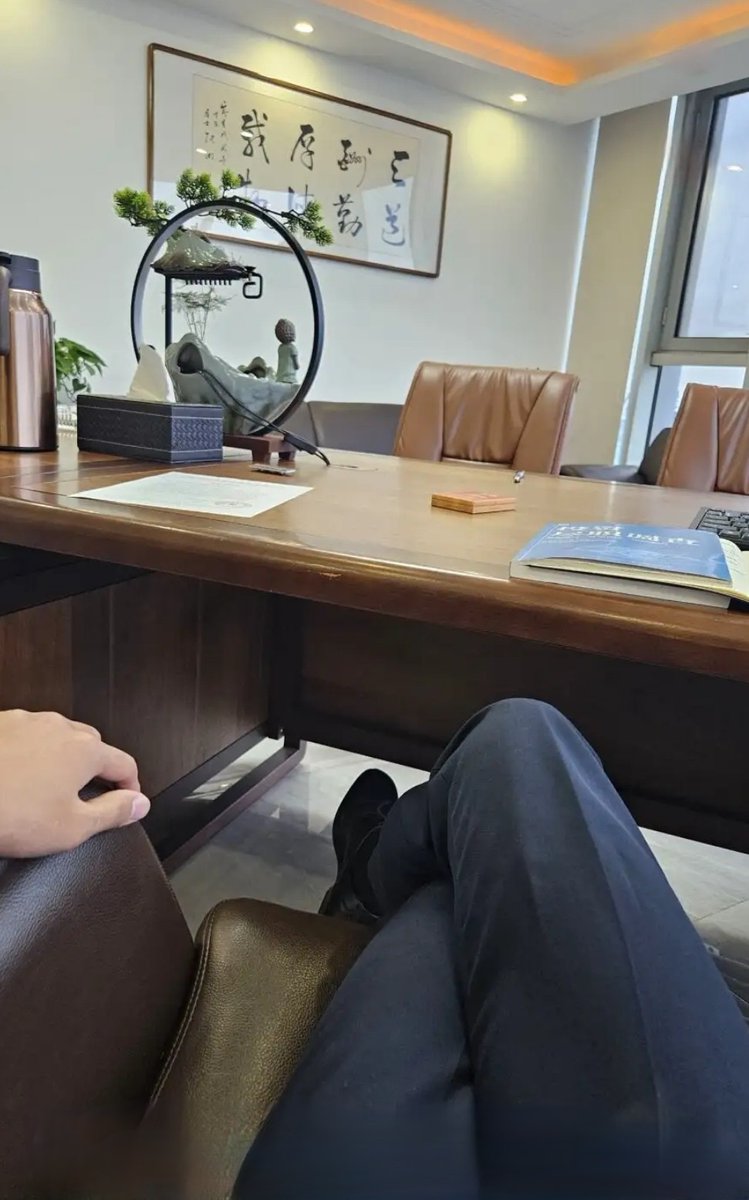 Senyu0351's tweet photo. 而立之年，人生之秋，再没有二十岁的洒脱。 https://t.co/v9fLULQL6n
