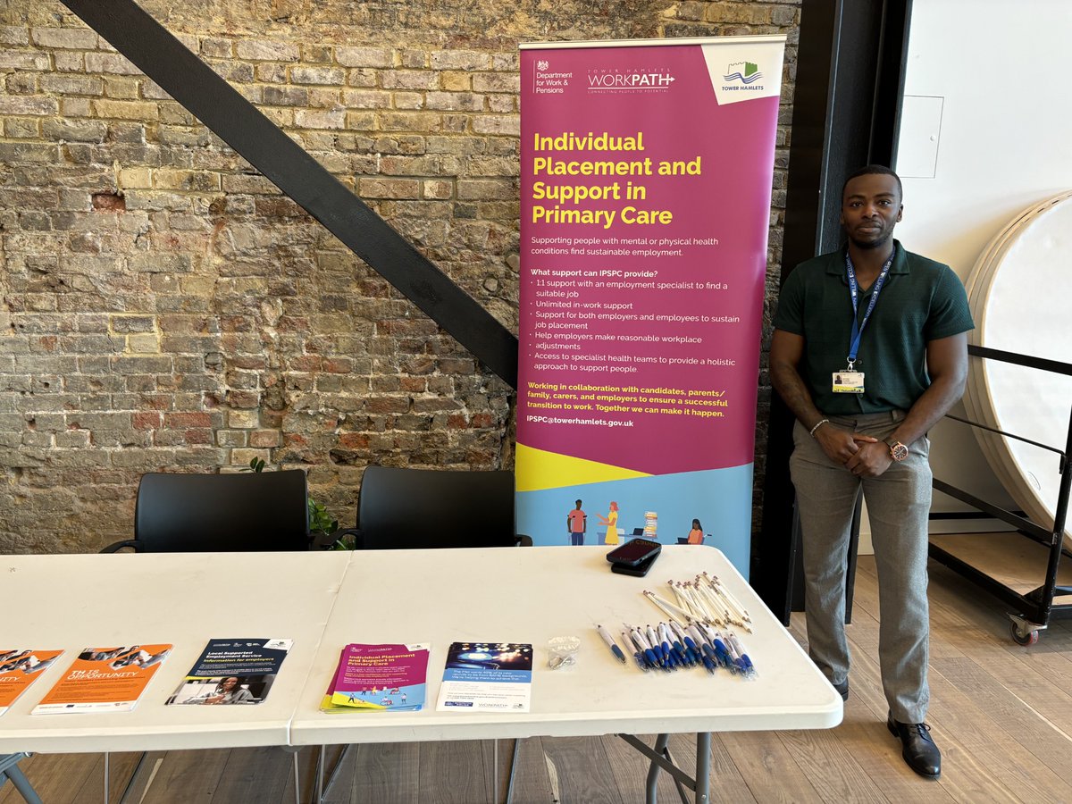 NHS_ELFT's tweet photo. The Trust has held an #employmentsupport event for #carers and #serviceusers across #eastLondon.
Learn more: https://t.co/LcFzIgnEcl @EdwinCCN https://t.co/fiX0OjA19S