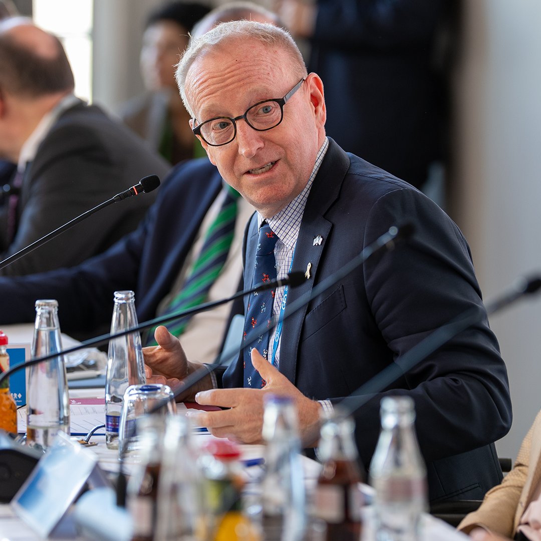 «Wir wissen, dass die Geheimdienste von Ländern wie Russland und China auf sehr ausgeklügelte Weise gezielt Falschinformationen platzieren, um die Wahlen zu beeinflussen.» HSG-<a href="/ProfJDavis/">James W. Davis</a> <a href="/IPW_HSG/">IPW-HSG (inactive)</a> über eine mögliche zweite Amtszeit von #DonaldTrump via <a href="/tagblatt_ch/">Tagblatt.ch</a> (Paywall):