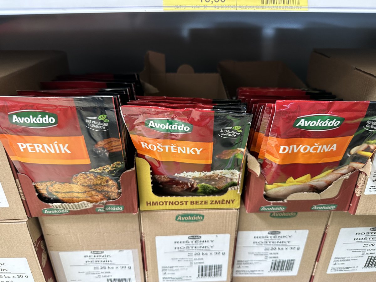 "Chci do města, párty, perník, roštěnky, divočina!"
"Simtě, to máš doma..."
Perník, roštěnky, divočina doma: