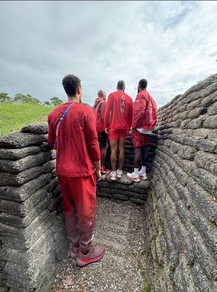 ArashMadani's tweet image. Canada's national men's basketball team visited Vimy Ridge yesterday. Real unique experience for players and staff.
 
A real history lesson and true team-building exercise for the group before play opens tomorrow vs Greece.
 
That's SGA and Olynyk laying a wreath at the monument