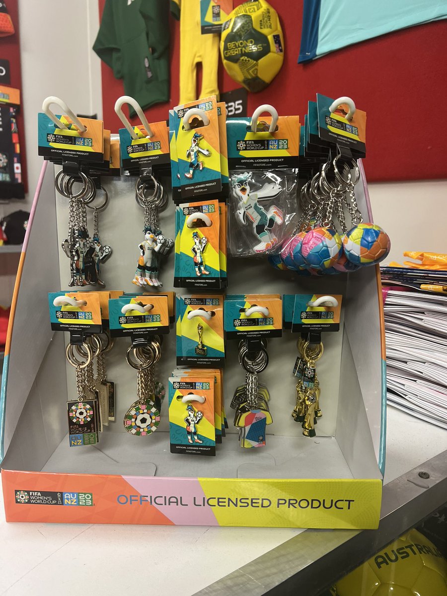 kevantan_11's tweet image. Photos in the FIFA Store at the FIFA Fan Festival in Perthduring the 2023 Women’s World Cup (2/2)
#FIFAWWC #FIFAWWC2023 #FIFA #BeyondGreatness  #fifawomensworldcup #football #AUNZ23 #perth #tazuni #fifastore #mascotplush #headwear #tazuniplush #oceaunz #ball #scarf #keyring #visa