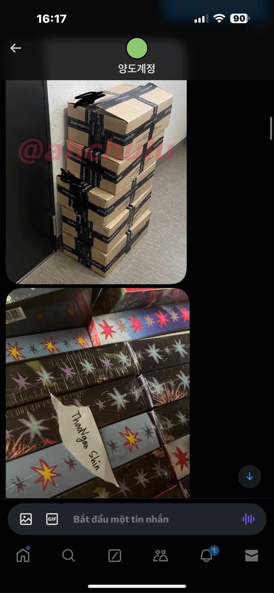 Mad_nma's tweet photo. This scammer has uploaded several posts selling Seventeen’s albums in large quantities along with other items such as poca at low prices, only answer your message when you intend to buy those and would barely reply when she/he has already received money!
@bzvsgp https://t.co/t3fDfQWdAw