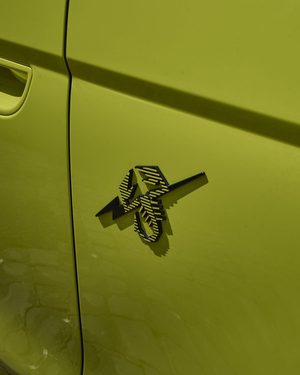 Abarth_UK tweet media