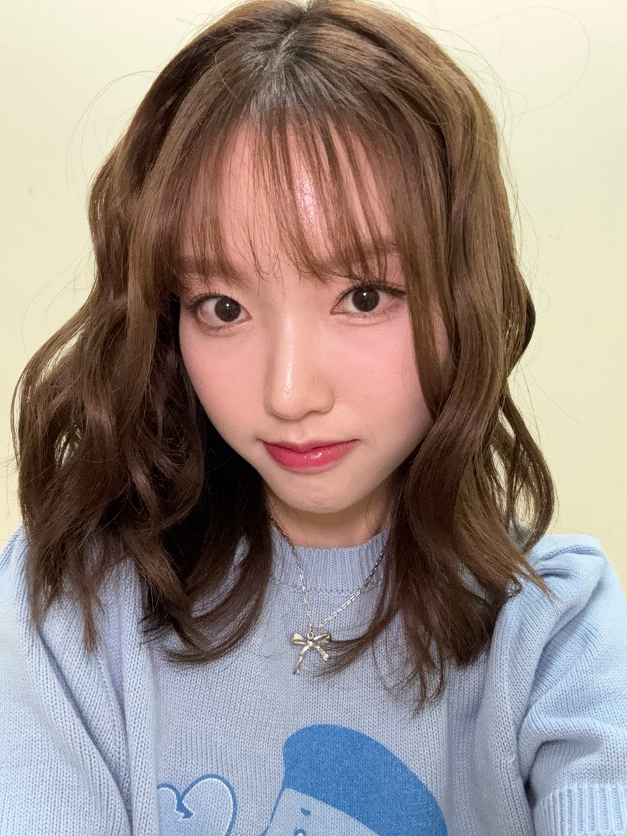 ♡ .  a selca for today  🥣 ₊ ୨୧