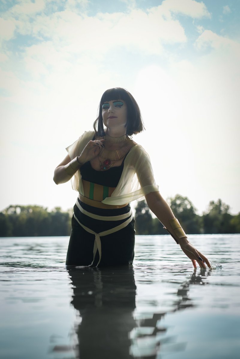 enqila's tweet photo. Isis from #엔네아드 ! I am slowly but surely working on another character from this manhwa.
From story by @mojito_ennead ☺️
Photo by @/mezurashi (ig)
#ennead #enneadisis #enneadcosplay #ENNEAD https://t.co/NBJeSHZWn3
